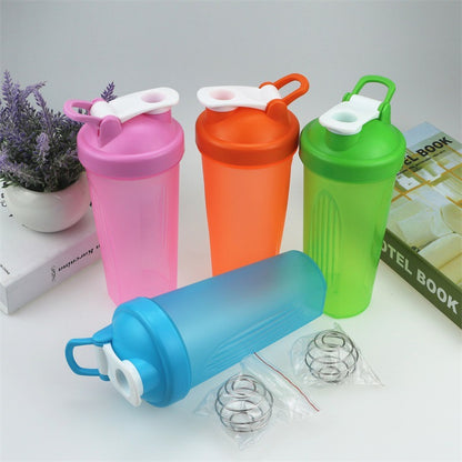 Factory wholesale Food Grade 600ml Outdoor Gym Sports Premium Protein Shaker Water Bottle Protein Shake Cup