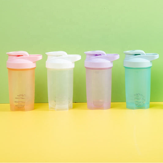 500ml Sports Fitness Water Bottle Gym Protein Powder Plastic Shaker Cup Convenient Portable Milkshake Cup Shaker Cup Customized